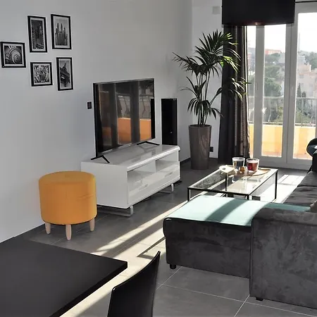 Apartment Les Romarins Cannes
